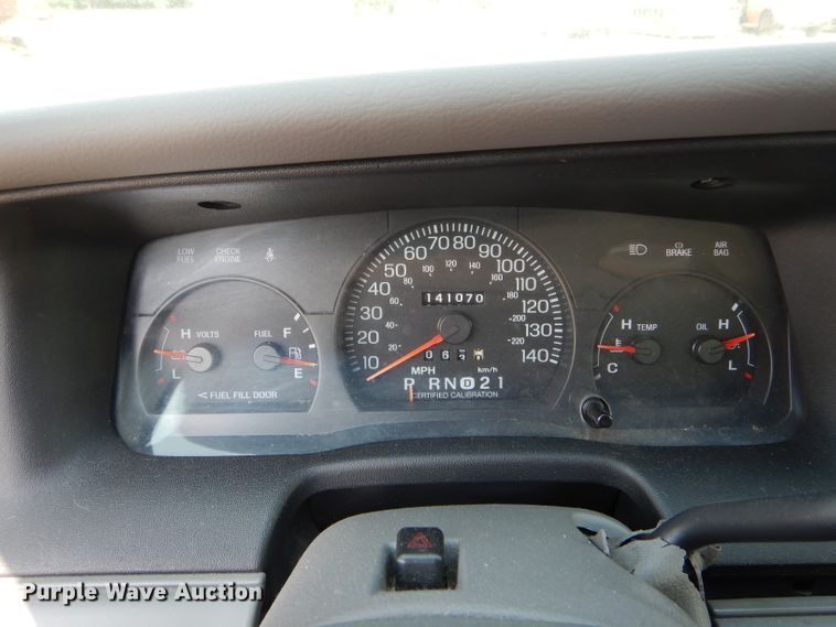 image for item DE8516 1999 Ford Crown Victoria Police Interceptor