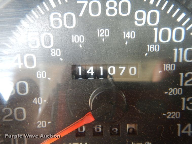 image for item DE8516 1999 Ford Crown Victoria Police Interceptor