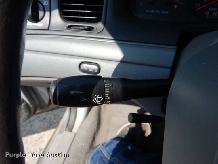 image for item DE8516 1999 Ford Crown Victoria Police Interceptor