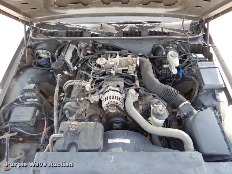 image for item DE8516 1999 Ford Crown Victoria Police Interceptor