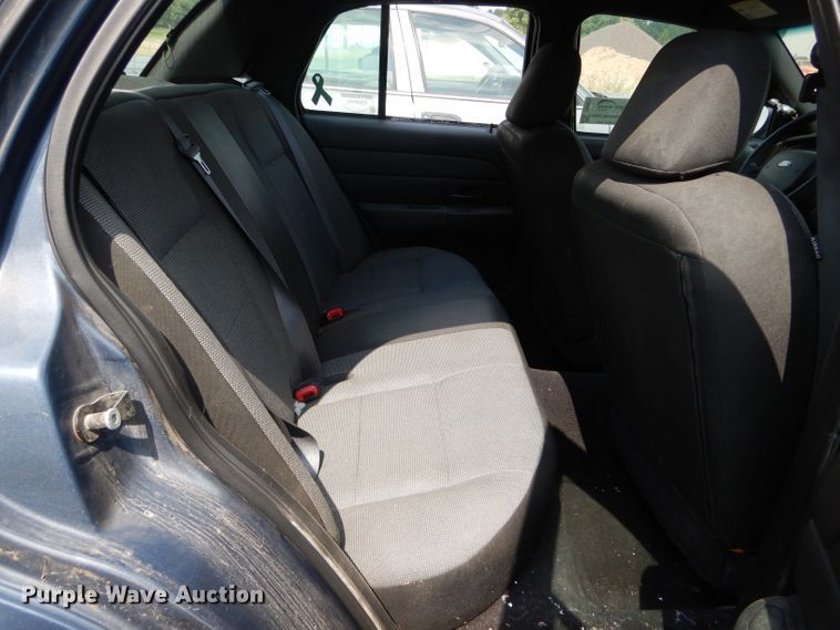 image for item DE8517 2009 Ford Crown Victoria Police Interceptor