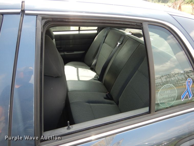 image for item DE8517 2009 Ford Crown Victoria Police Interceptor