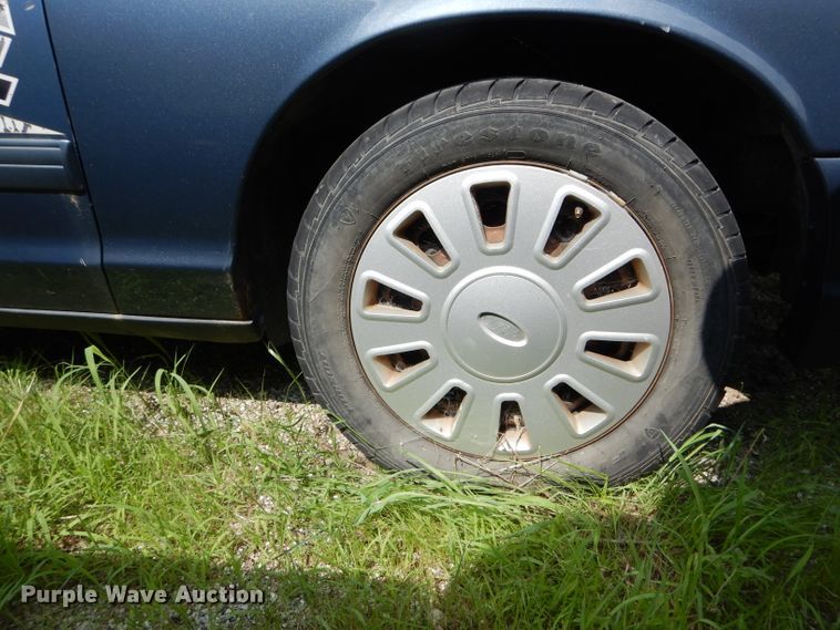 image for item DE8517 2009 Ford Crown Victoria Police Interceptor