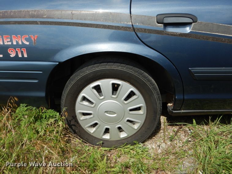 image for item DE8517 2009 Ford Crown Victoria Police Interceptor