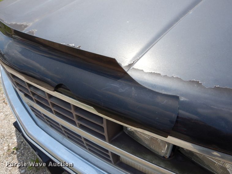 image for item DE8518 1989 Chevrolet C1500 pickup truck