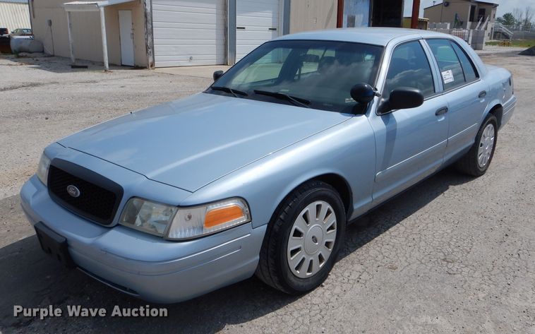 image for item DE8519 2006 Ford Crown Victoria Police Interceptor