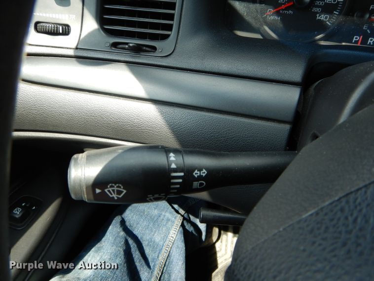 image for item DE8519 2006 Ford Crown Victoria Police Interceptor