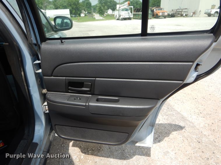 image for item DE8519 2006 Ford Crown Victoria Police Interceptor