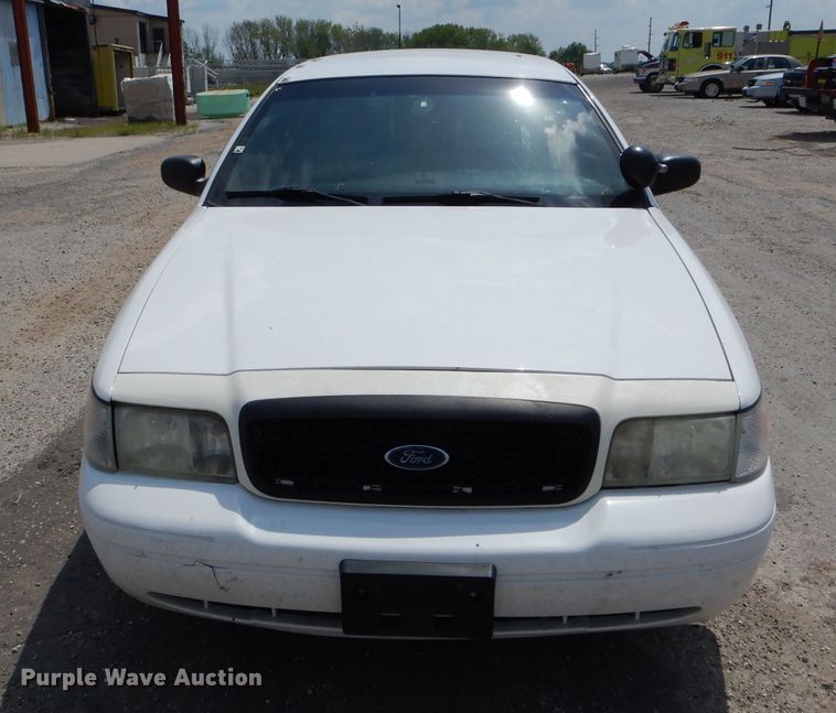 image for item DE8520 2006 Ford Crown Victoria Police Interceptor