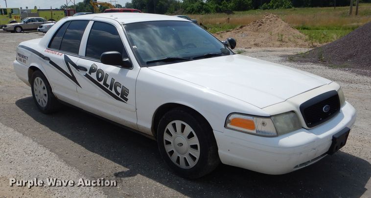 image for item DE8520 2006 Ford Crown Victoria Police Interceptor