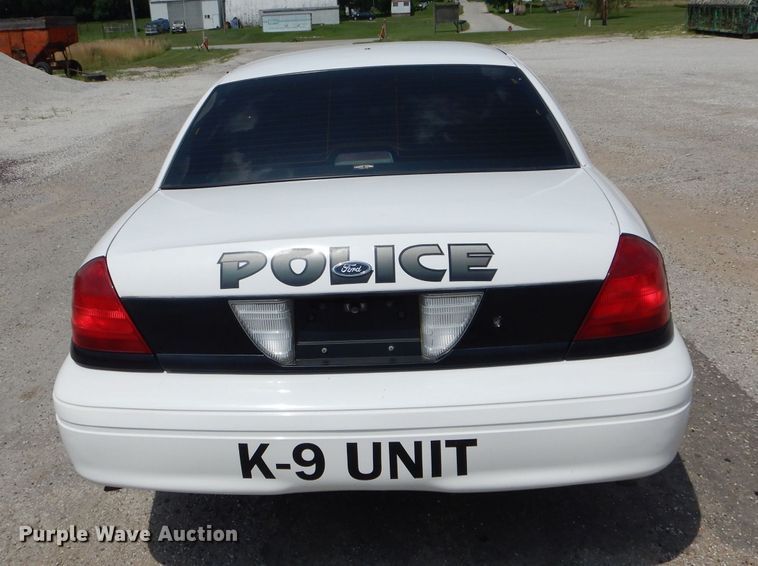 image for item DE8520 2006 Ford Crown Victoria Police Interceptor