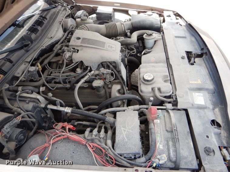 image for item DE8521 2004 Ford Crown Victoria Police Interceptor