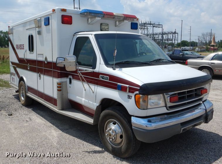 image for item DE8523 1999 Ford Econoline E450 Super Duty ambulance