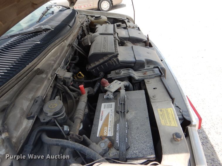 image for item DE8523 1999 Ford Econoline E450 Super Duty ambulance