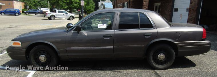 image for item DG1311 2007 Ford Crown Victoria Police Interceptor