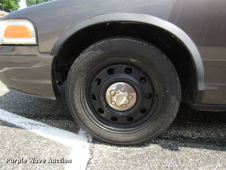 image for item DG1311 2007 Ford Crown Victoria Police Interceptor