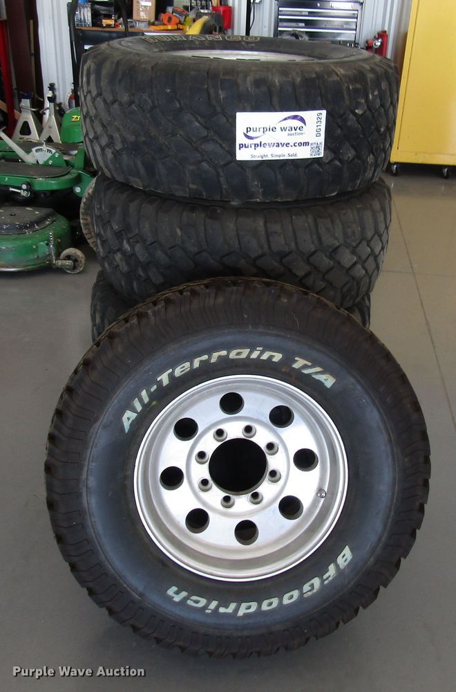 image for item DG1329 (5) 33x12.50x16.5 tires and wheels