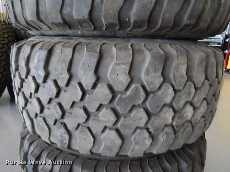 image for item DG1330 33x12.50x16.5 tires and wheels