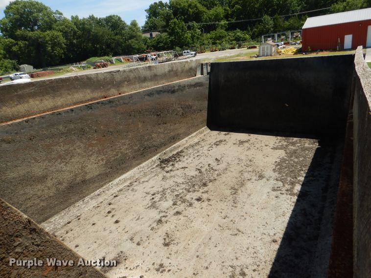 image for item DG4796 2006 Sterling L-Line dump truck