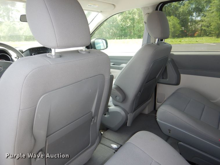 image for item DG4801 2008 Dodge Grand Caravan SE van