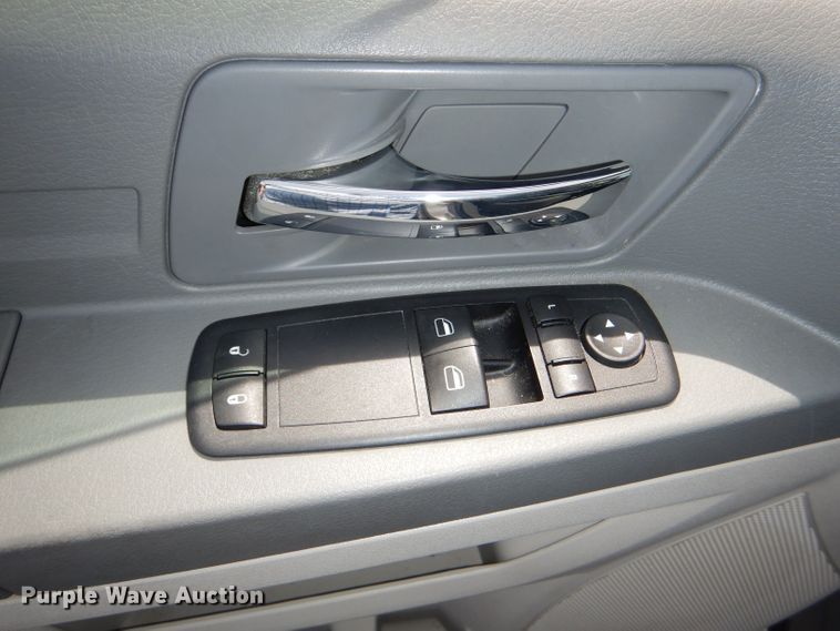 image for item DG4801 2008 Dodge Grand Caravan SE van