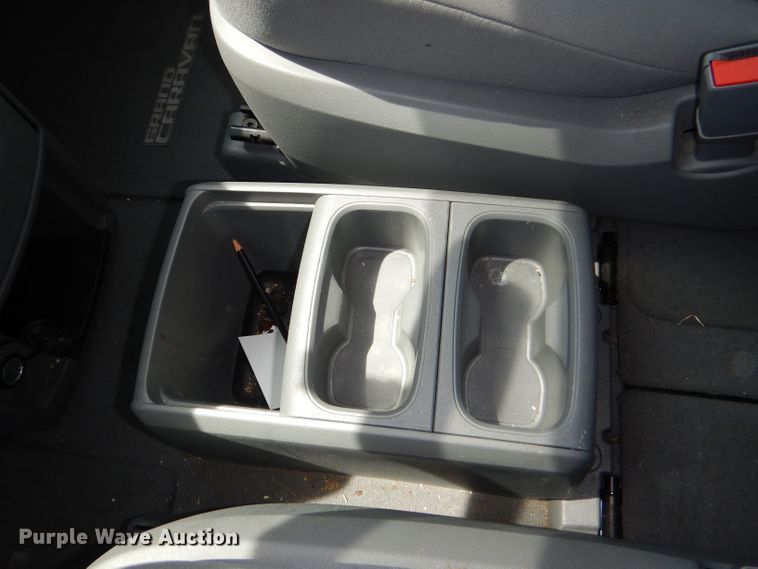 image for item DG4801 2008 Dodge Grand Caravan SE van