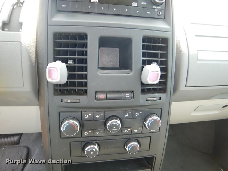image for item DG4801 2008 Dodge Grand Caravan SE van