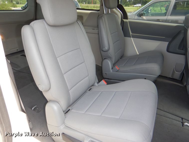 image for item DG4801 2008 Dodge Grand Caravan SE van