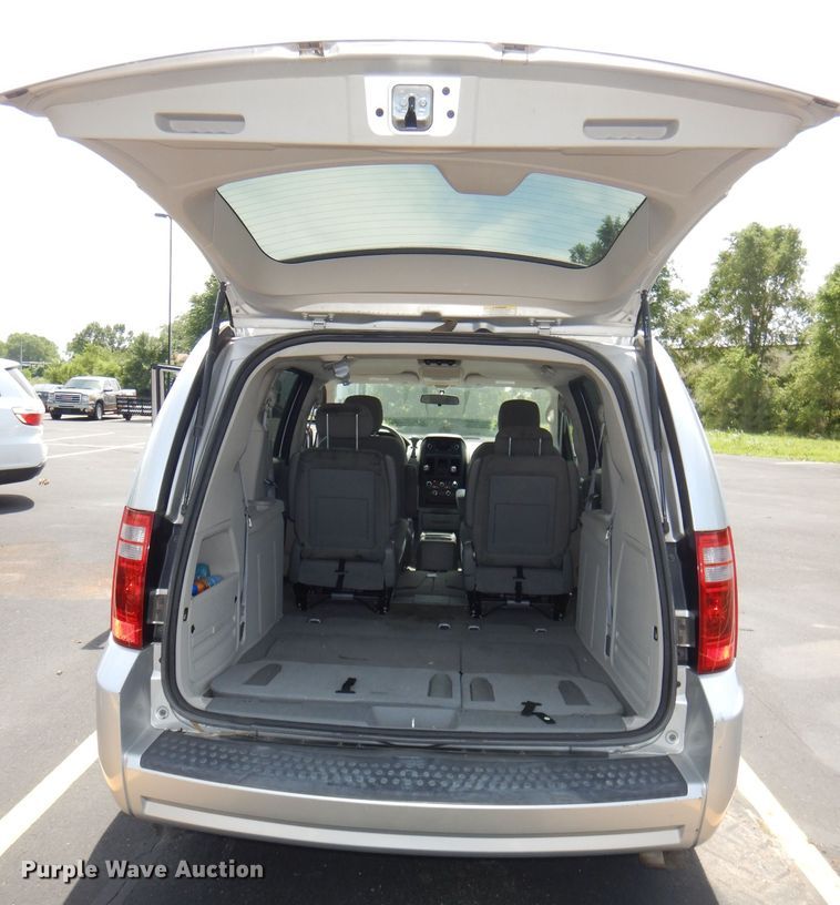 image for item DG4801 2008 Dodge Grand Caravan SE van