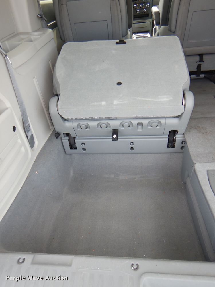 image for item DG4801 2008 Dodge Grand Caravan SE van