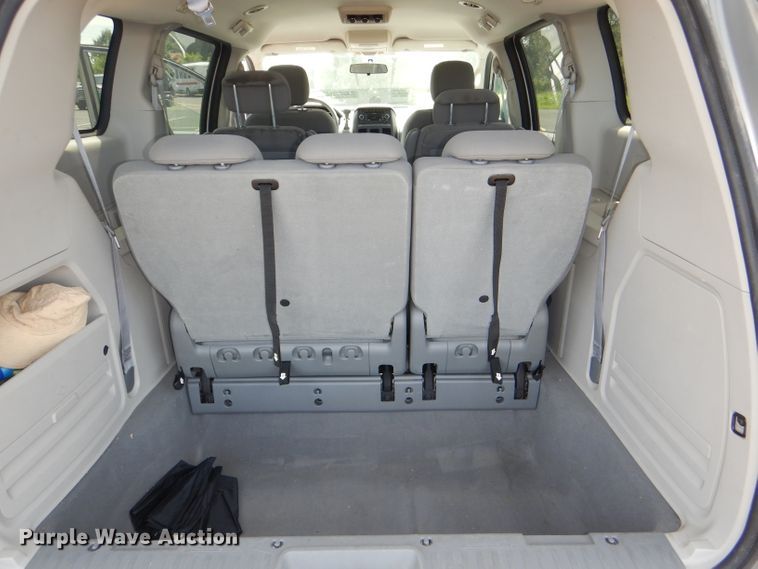 image for item DG4801 2008 Dodge Grand Caravan SE van