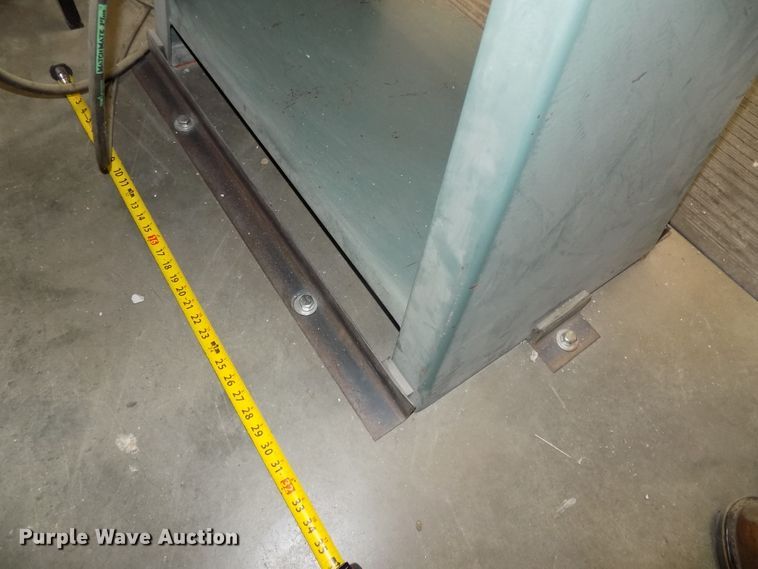 image for item DO9481 Test Mark CM-4000-D concrete compression testing machine