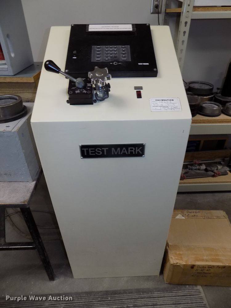 image for item DO9481 Test Mark CM-4000-D concrete compression testing machine