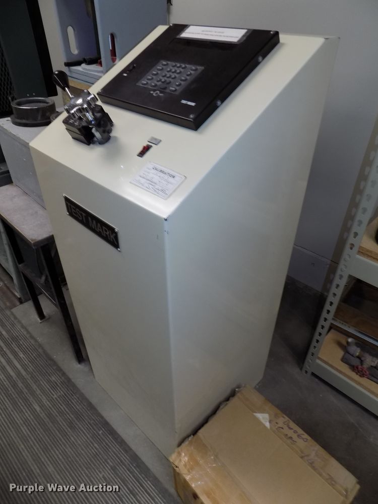 image for item DO9481 Test Mark CM-4000-D concrete compression testing machine