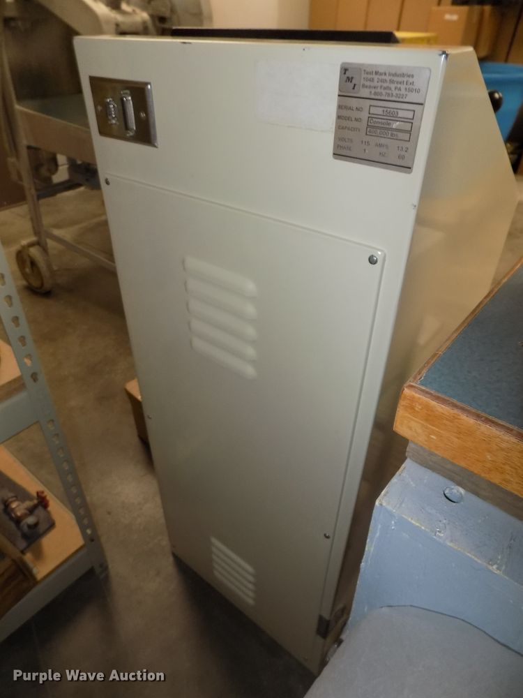 image for item DO9481 Test Mark CM-4000-D concrete compression testing machine