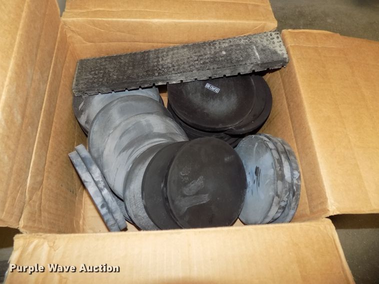 image for item DO9481 Test Mark CM-4000-D concrete compression testing machine