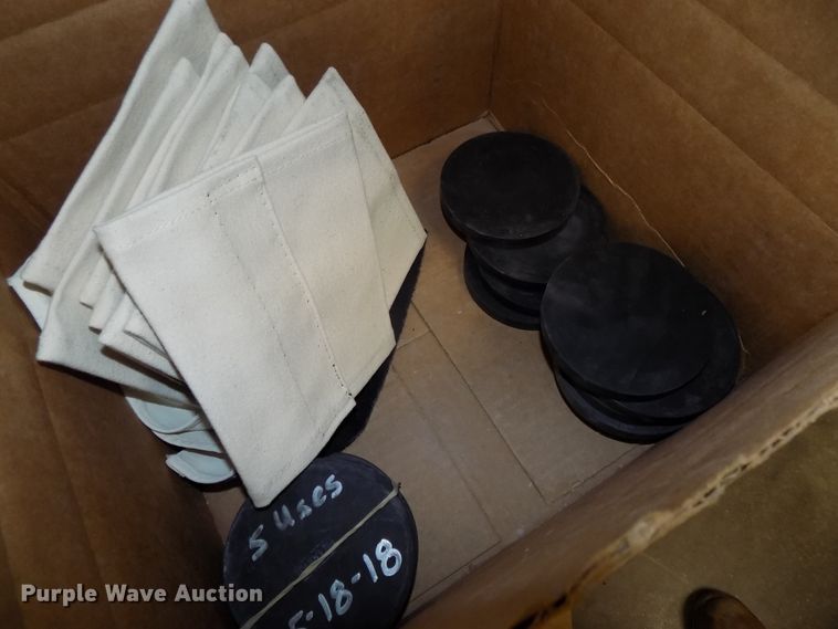 image for item DO9481 Test Mark CM-4000-D concrete compression testing machine