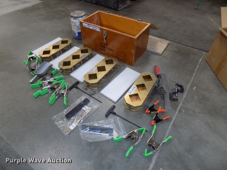 image for item DO9482 Cube mold casting set