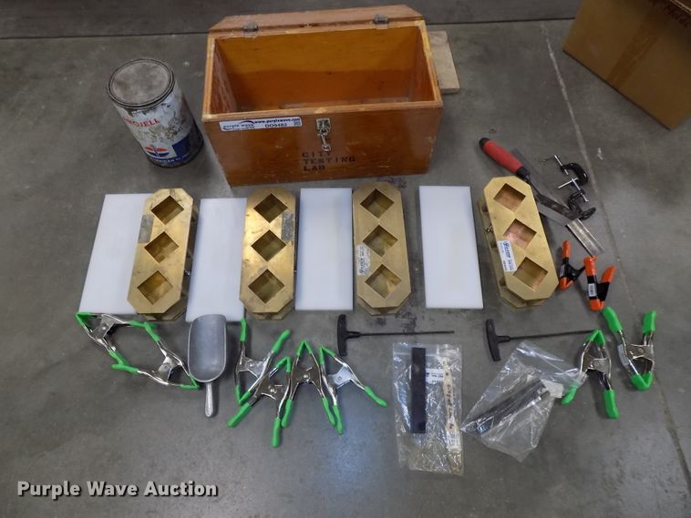 image for item DO9482 Cube mold casting set