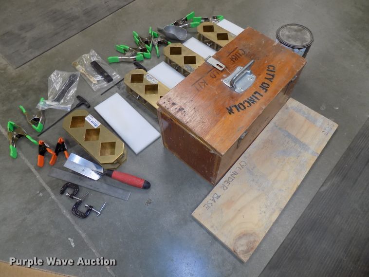 image for item DO9482 Cube mold casting set