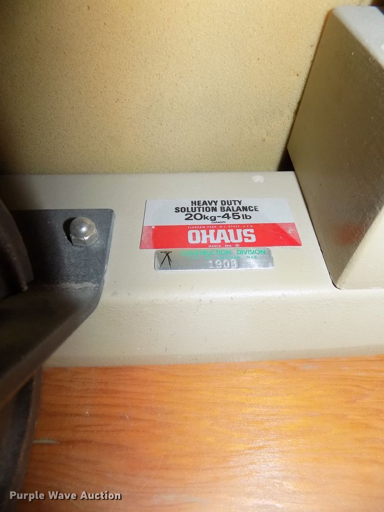 image for item DO9483 Soil testing apparatus