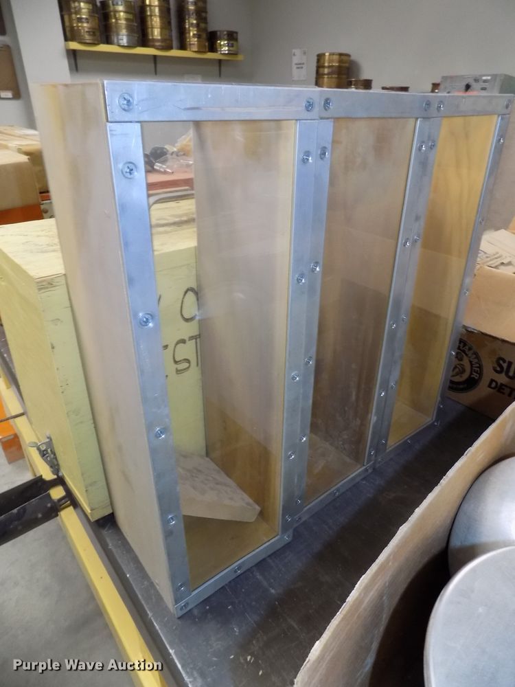 image for item DO9483 Soil testing apparatus