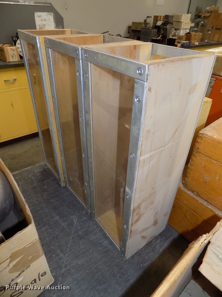 image for item DO9483 Soil testing apparatus