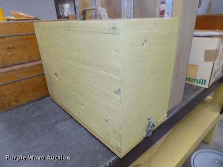 image for item DO9483 Soil testing apparatus