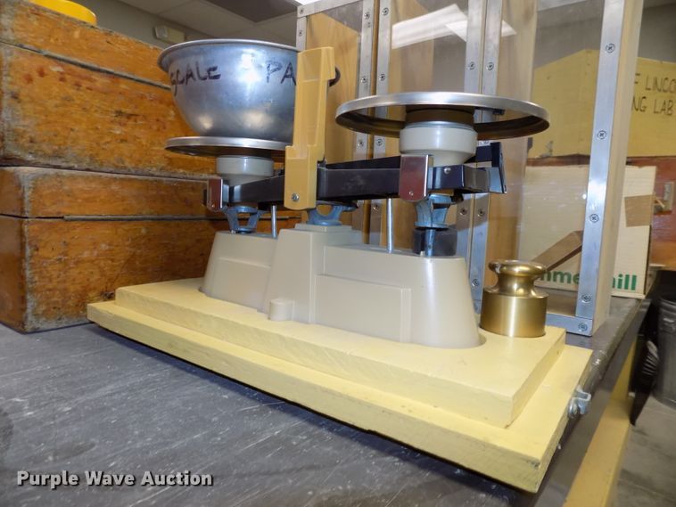 image for item DO9483 Soil testing apparatus