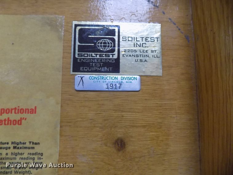 image for item DO9483 Soil testing apparatus