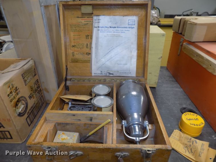 image for item DO9483 Soil testing apparatus