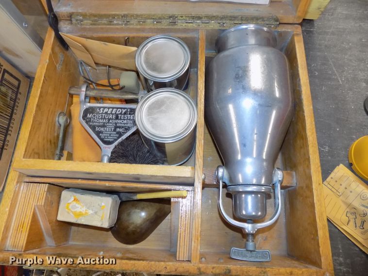 image for item DO9483 Soil testing apparatus