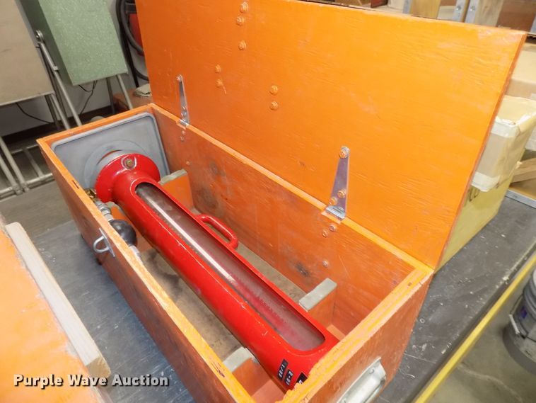 image for item DO9483 Soil testing apparatus