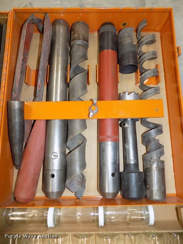 image for item DO9483 Soil testing apparatus